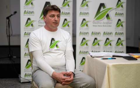 Alan Bukovnik in ekipa